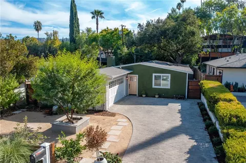 22256 Buena Ventura St, Woodland Hills, CA 91364