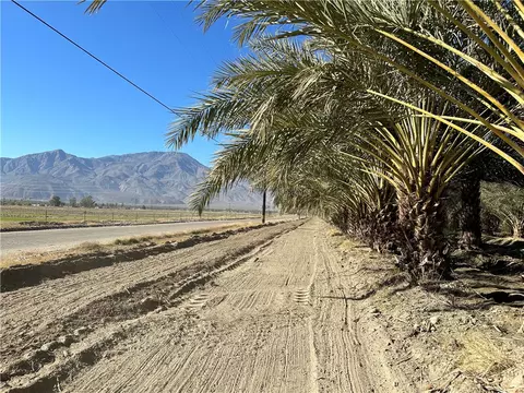 60504 Jackson St, Unincorporated, CA 92274 photo 2