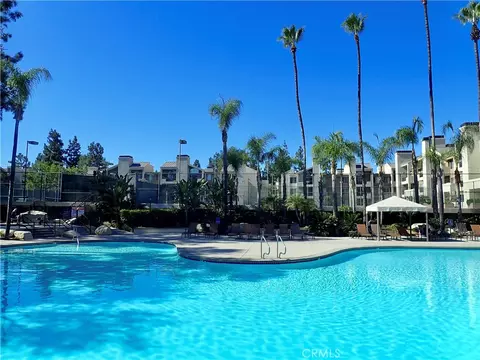 21400 Burbank Blvd #201, Woodland Hills, CA 91367