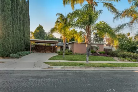 6245 Jumilla Ave, Woodland Hills, CA 91367