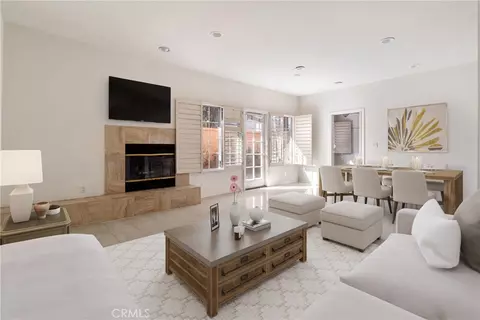 5200 White Oak Ave #4, Encino, CA 91316