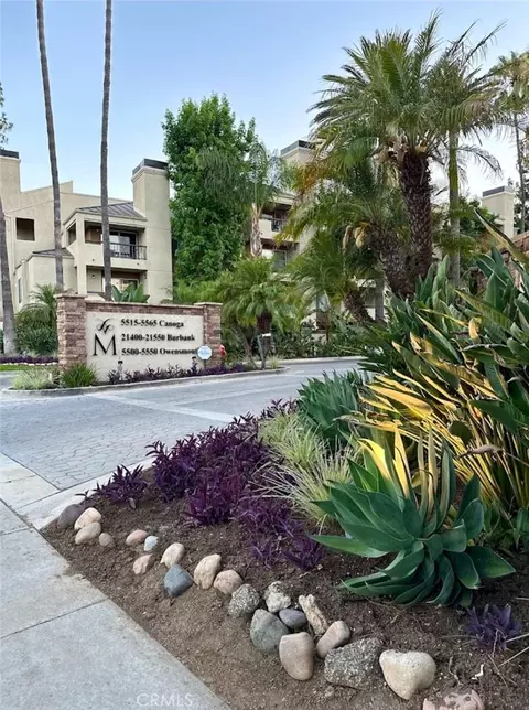 5540 Owensmouth Ave #105, Woodland Hills, CA 91367