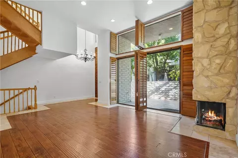 5345 White Oak Ave #J, Encino, CA 91316