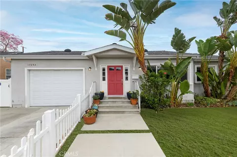 17343 Martha St, Encino, CA 91316