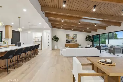 23732 Ladrillo St, Woodland Hills, CA 91367