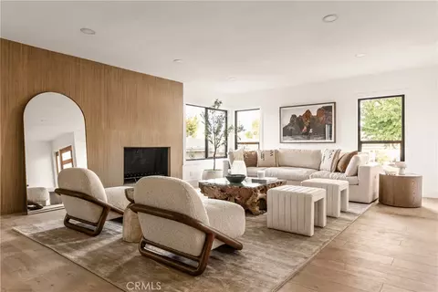 5907 Adler Ave, Woodland Hills, CA 91367