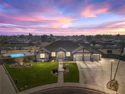 2925 Redwood Hill Ct, Bakersfield, CA 93314