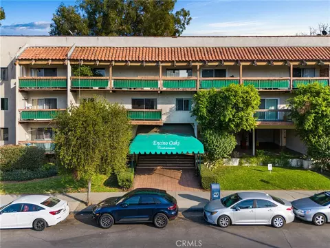 5460 White Oak Ave #E209, Encino, CA 91316
