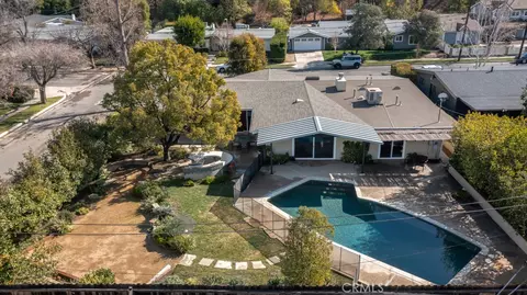 4561 Willens Ave, Woodland Hills, CA 91364