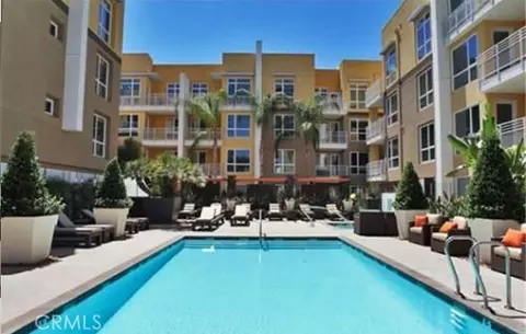 21301 Erwin St #347, Woodland Hills, CA 91367