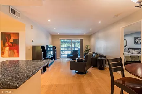 22100 Burbank Blvd #138D, Woodland Hills, CA 91367
