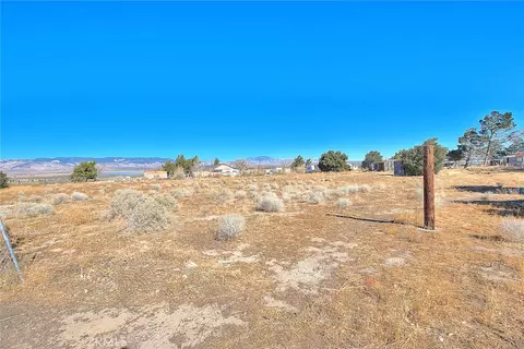 25253 Malmo St, Lancaster, CA 93536 photo 10