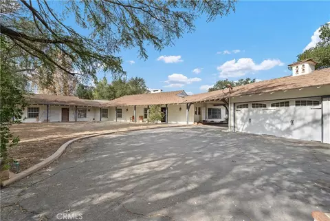 22427 Plummer St, Chatsworth, CA 91311