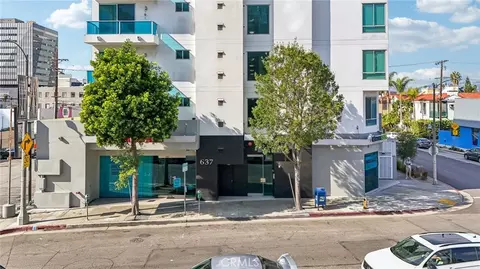 637 S Fairfax Ave #403, Los Angeles, CA 90036