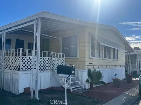 21001 Plummer St #116, Chatsworth, CA 91311