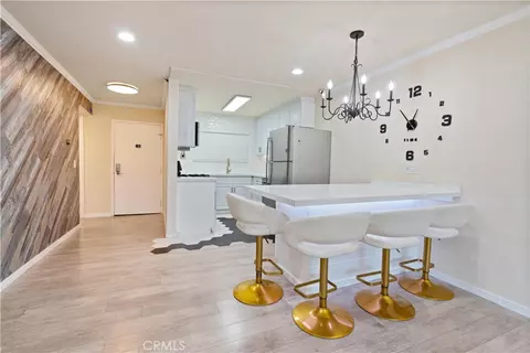 21400 Burbank Blvd #119, Woodland Hills, CA 91367