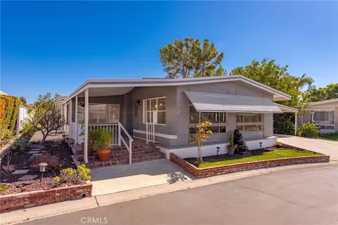 10 Caleta Dr #202, Camarillo, CA 93012