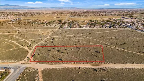 3400 W Avenue M8, Lancaster, CA 93536
