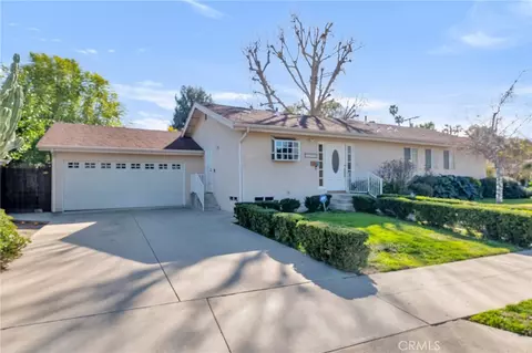 22216 Kittridge St, Woodland Hills, CA 91303