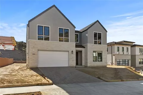 9514 N Andora Ave, Chatsworth, CA 91311