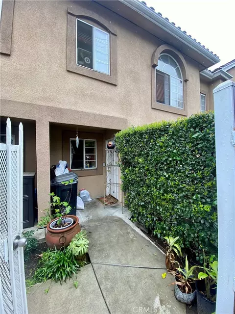 15044 Nordhoff St #8, North Hills, CA 91343