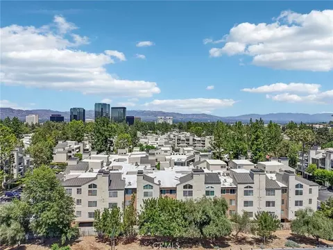 5500 Owensmouth Ave #234, Woodland Hills, CA 91367