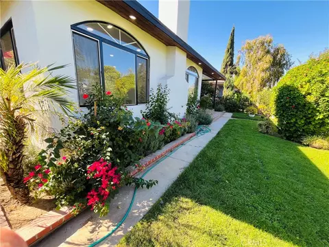 6927 Lindley Ave, Reseda, CA 91335