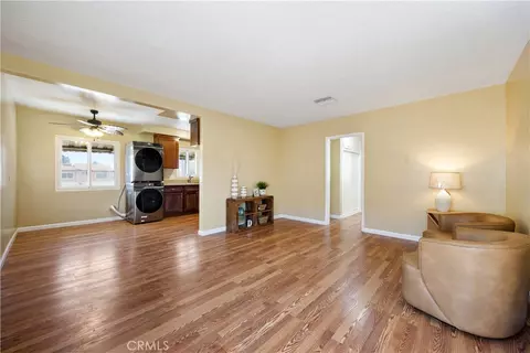 721 Larch St #12, Inglewood, CA 90301