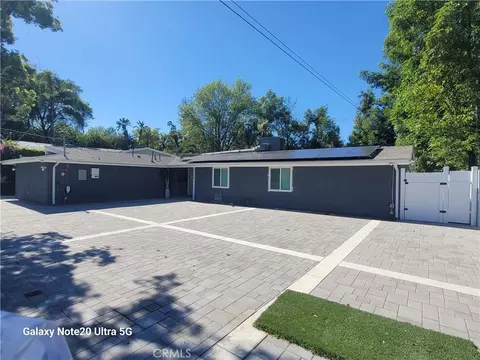 20361 Clark St, Woodland Hills, CA 91367