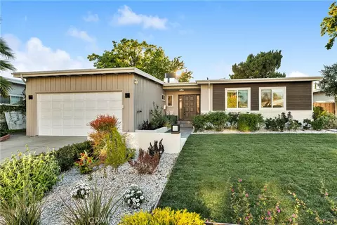 5865 Babbitt Ave, Encino, CA 91316