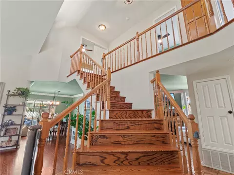 21741 Jeffers Ln, Saugus, CA 91350 photo 11