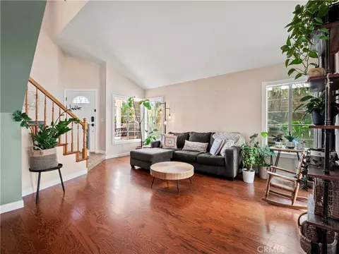 Living - 21741 Jeffers Ln, Saugus, CA 91350 photo 1 of 3