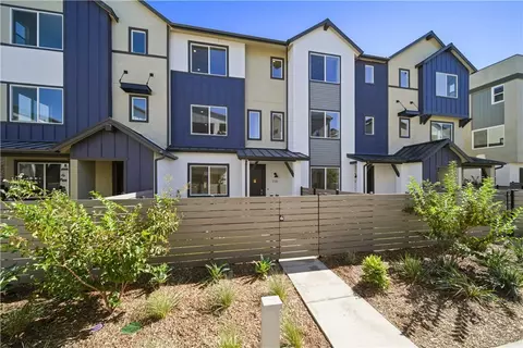 27319 Bear Creek Ln, Valencia, CA 91381