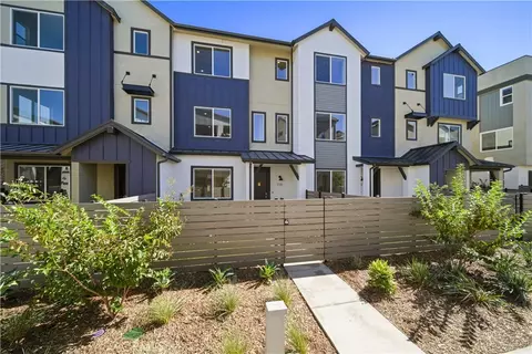 27319 Bear Creek Ln, Valencia, CA 91381