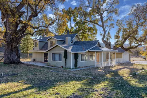 27900 Bear Valley Rd, Tehachapi, CA 93561