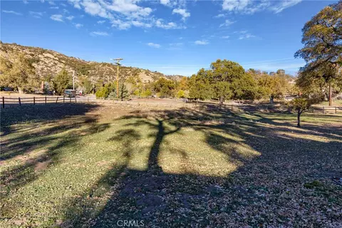 Exterior - 27900 Bear Valley Rd, Tehachapi, CA 93561 photo 10 of 10
