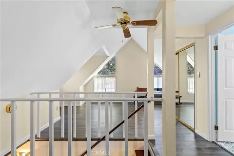 Entry Way - 27900 Bear Valley Rd, Tehachapi, CA 93561 photo 3 of 4