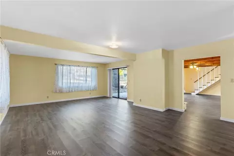 Living - 27900 Bear Valley Rd, Tehachapi, CA 93561 photo 1 of 4