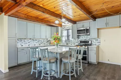 Kitchen - 27900 Bear Valley Rd, Tehachapi, CA 93561 photo 1 of 4