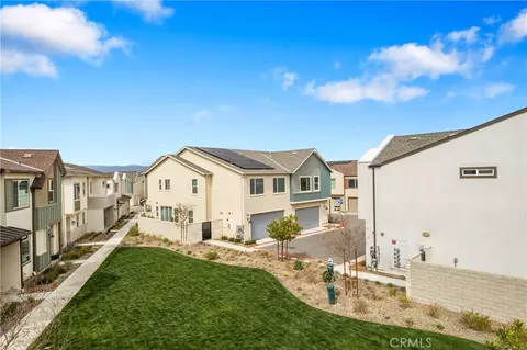 27632 Ensemble Pl, Valencia, CA 91381