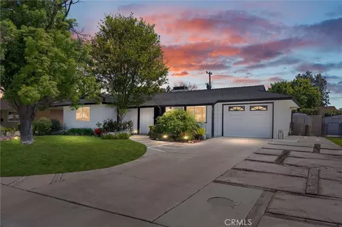 900 Hogan Way, Bakersfield, CA 93309