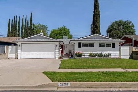 23507 Friar St, Woodland Hills, CA 91367