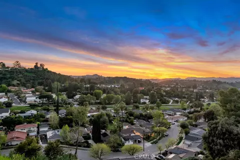 4324 Torreon Dr, Woodland Hills, CA 91364
