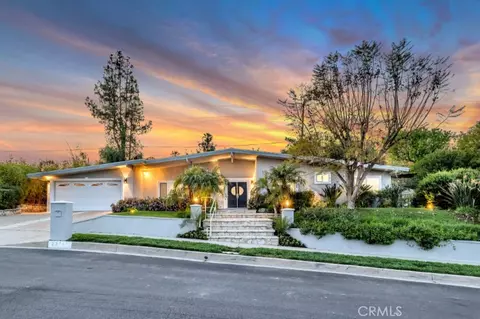23747 Canzonet St, Woodland Hills, CA 91367
