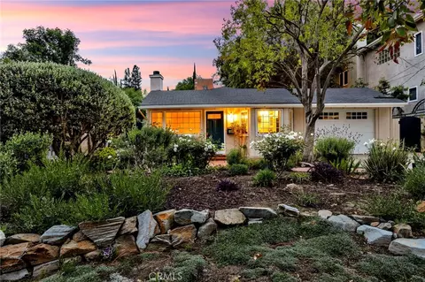 21506 Velicata St, Woodland Hills, CA 91364