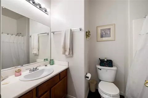 Bath - 34695 Desert Rd, Acton, CA 93510 photo 1 of 4