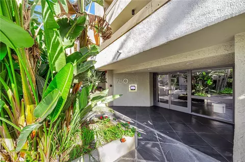 750 N Kings Rd #321, West Hollywood, CA 90069