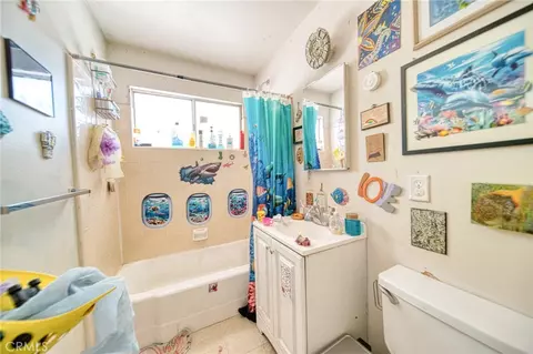Bath - 84647 5th St, Trona, CA 93562 photo 1 of 2