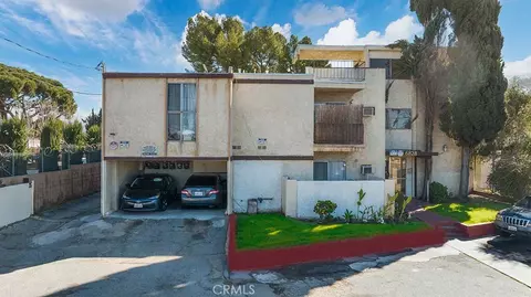 6828 Fulton Ave, North Hollywood, CA 91605