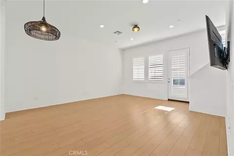 27068 Deer Way, Valencia, CA 91381 photo 3